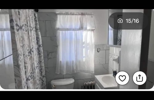 Weequahic House | Private Room in Newark2