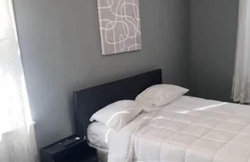 Weequahic House | Private Room in Newark2