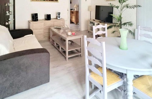 Salbris House | Spend a wonderful time in this charming vacation home in a good location for many activities.
