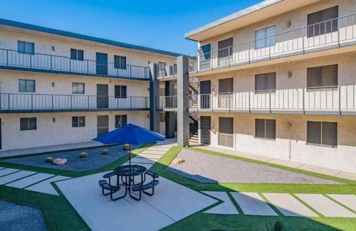 Camelback East Apartment | Gorgeous CozySuites Camelback w/pool,parking! 05