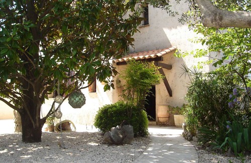 Saint-Jean Villa | Large Provençal villa close to Cannes and beaches