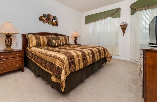 Crestwynd Bay Villa | 5 BD/5 BT villa in Windsor Hills Resort