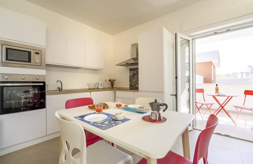 Municipio 4 Apartment | The House of Venus with parking space