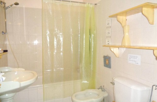 Peniche de Cima House | Homerez - Amazing house for 4 ppl. with terrace at Peniche