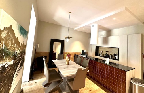 Palacio Apartment | Royal Palace Luxury Suite