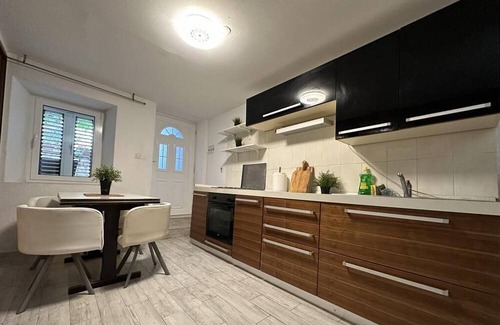 Palacio Apartment | Royal Palace Luxury Suite