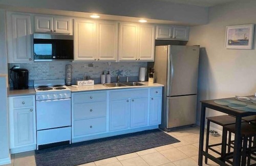 Point East Apartment | 2 Bedroom 712136 by Houzlet