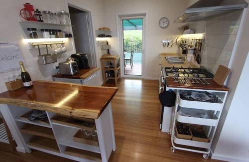 Woodbridge Apartment | Delightful aspect at Birchs Bay with view to Bruny Island.