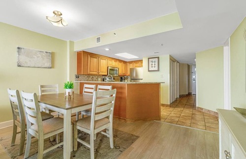 Myrtle Beach Condo | Breathtaking Oceanfront Suite at Grand Cayman
