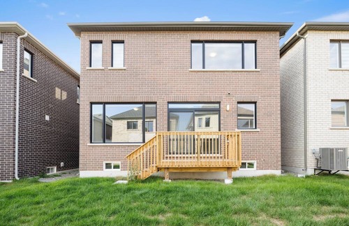 Erin House | Brand New & Spotless | 4BR Retreat in Erin