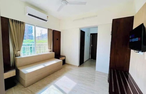 Kandivali East Apartment | 1BHK suite by THE BNB STAY at Malad West