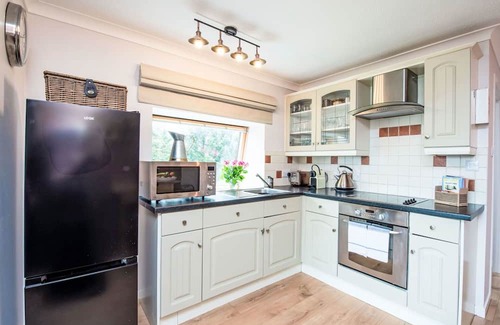 East Lewiston House | Beautiful private villa for 8 people with TV, patio and panoramic view