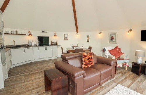 Cribyn Cottage | TY CRWN, pet friendly, luxury holiday cottage in Lampeter