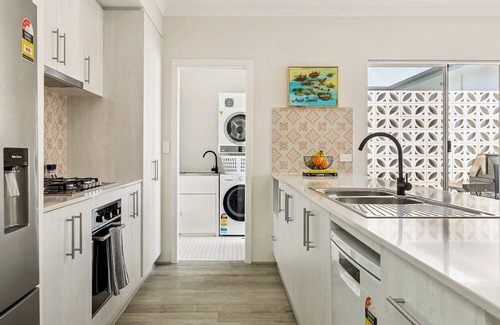 Canning Vale House | Quenda Villa Summary: