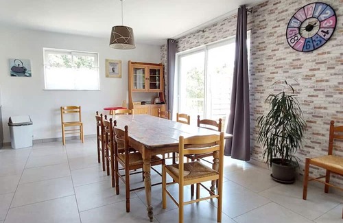Joyeuse Villa | Villa 'Loumapé' with Private Pool, Wi-Fi, and Air Conditioning