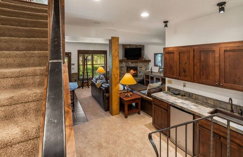 Powder Ridge House | Entire Home In Big Sky - Ski IN/Out