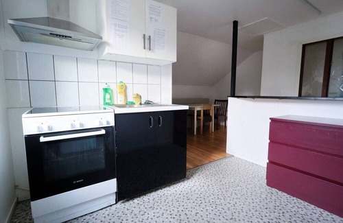Torslanda Apartment | 12 Beds For Workers - Volvo - Parking lot - All-inclusive