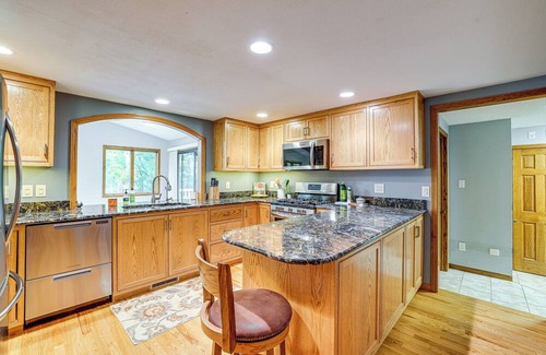 St. Cloud House | Mississippi River Home 8 Mi to Dtwn St Cloud!
