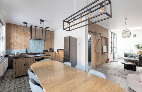 Nieuwpoort House | Stylish town house in heart of the city centre