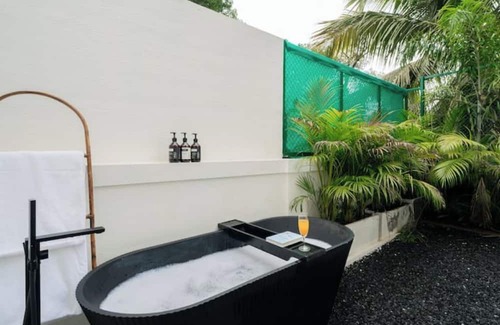 Verla Canca House | Casa Ekam Goa – Modern 4BHK Pool Villa Near Anjuna