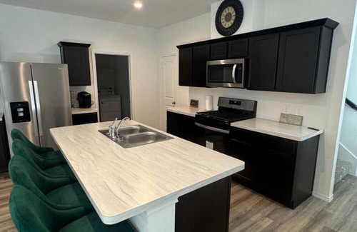 Houston House | Private Backyard Pool Table Bar Lounge