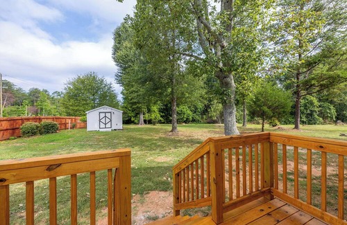 Kings Mountain House | Ranch Retreat | King Ste | Modern KIT | By Casino