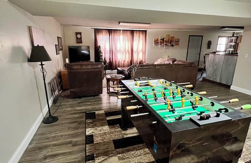 Spink County House | Hunting Lodge Outside of Redfield, SD