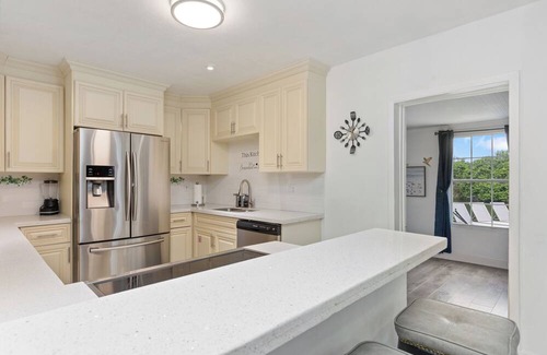 Pompano Beach House | Luxe Coastal Escape King BD Heated pool WaterFront