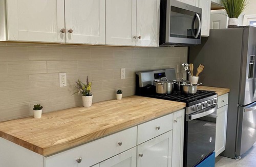 Vauxhall Apartment | Private and cozy - 2BR Retreat 10 mins to EWR - 35mins to NYC