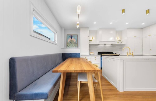 Williamstown House | Bay breezes, historic charm, and modern luxury -welcome to your perfect retreat.