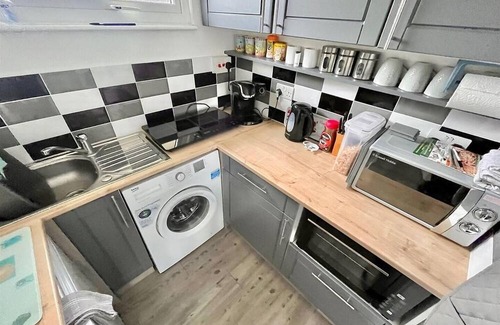 Scratby Ski Chalet | Homely chalet to hire in Scratby nearby the beach in Norfolk ref 76166B