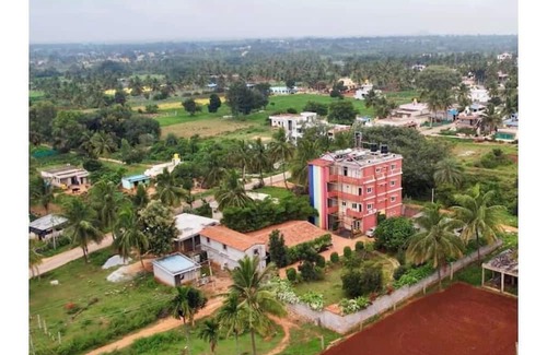 Chikkaballapur Apartment | Soothing apartment with AC in picturesque Nandi Hills