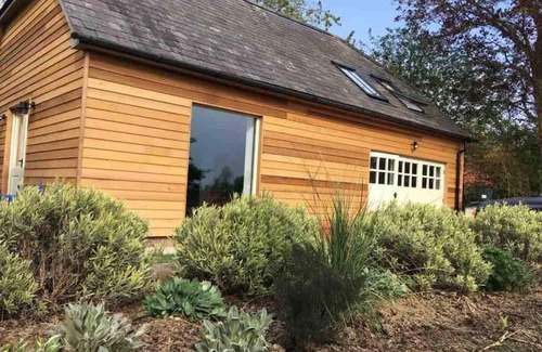 Alton Barnes House | Stylish cottage in the stunning Pewsey Vale