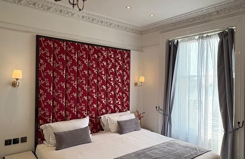 Oban Hotel | Family Comfort in Central Oban | Walk to McCaig’s Tower, Museum & Distillery