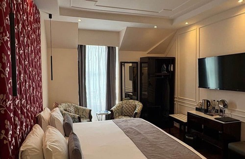 Oban Hotel | Stylish Oban Harbour Retreat | On-Site Dining, Free WiFi & Steps to Ferries