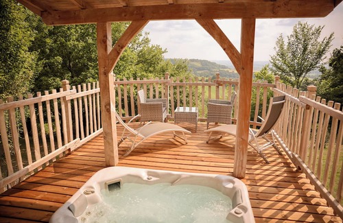 Clairac Cabin | Domaine de Pech et Lafon. Cabanes avec SPA privatif