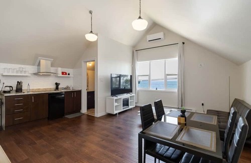 Fox Point Apartment | Vista Del Mar 596 - LOFT