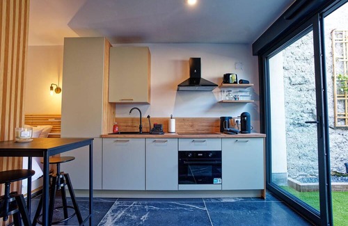 Verdun Apartment | Instinct Sauvage - Nature & private Jacuzzi