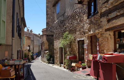 Montolieu Apartment | Apartment 'Cosy' with Private Terrace, Wi-Fi and Air Conditioning