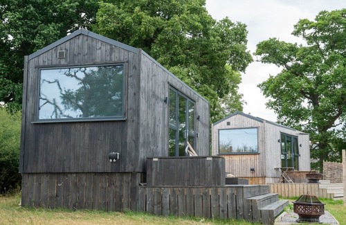 Shaftesbury House | Cosy Cabin at The Coppleridge 2