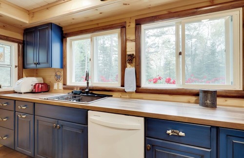 Land O Lakes Cottage | Peaceful Nature Escape on Little Portage Lake!