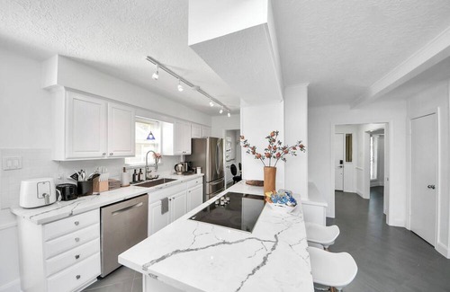 Sharpstown House | Pool Oasis 4-bedroom in fantastic Houston near 59/Galleria/NRG stadium