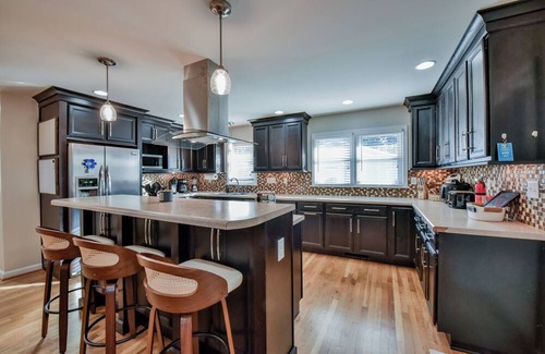 Tuscaloosa House | TuscaLodge: Close to Stadium, Big on Comfort!