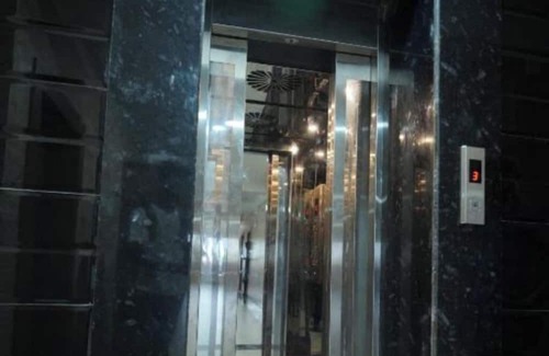 Bhubaneshwar Apartment | PREMIUM ROOM