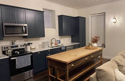 Wheeling Apartment | Historic Market Plaza Apartment