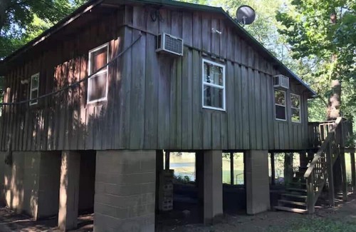 College City Cabin | Current River Cabin, On the Water, Fishing, Swimming, Relaxation.