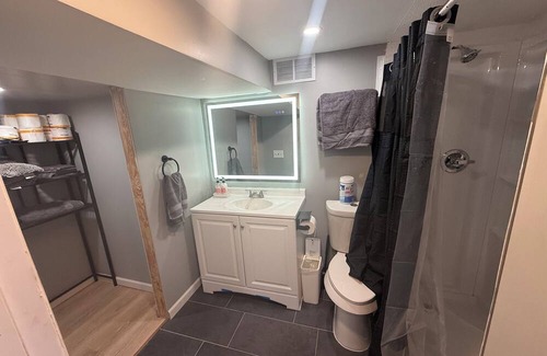 Farmington Hills Apartment | Cozy studio basement in charming Farmington Hills