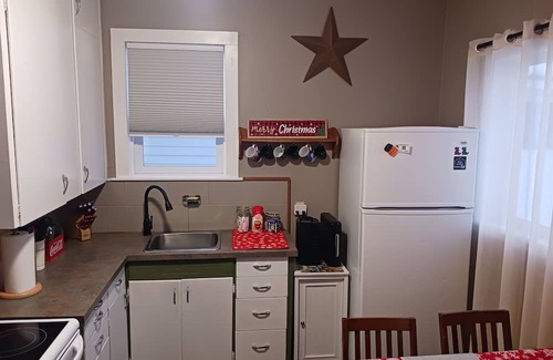 The Gulch House | Hillside family home minutes from skiing, golf, and fishing! (K9/Child friendly)