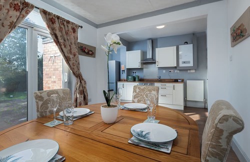 High Hazels House | Stylish 3BR House | Perfect for Contrators & Extended Stays