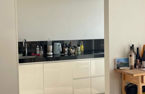 Middenmeer Apartment | Modern 2-Bedroom Apartment in the Heart of Watergraafsmeer, Amsterdam.